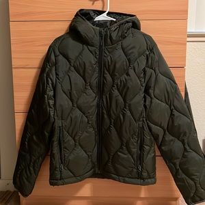 H&M puffer jacket size medium